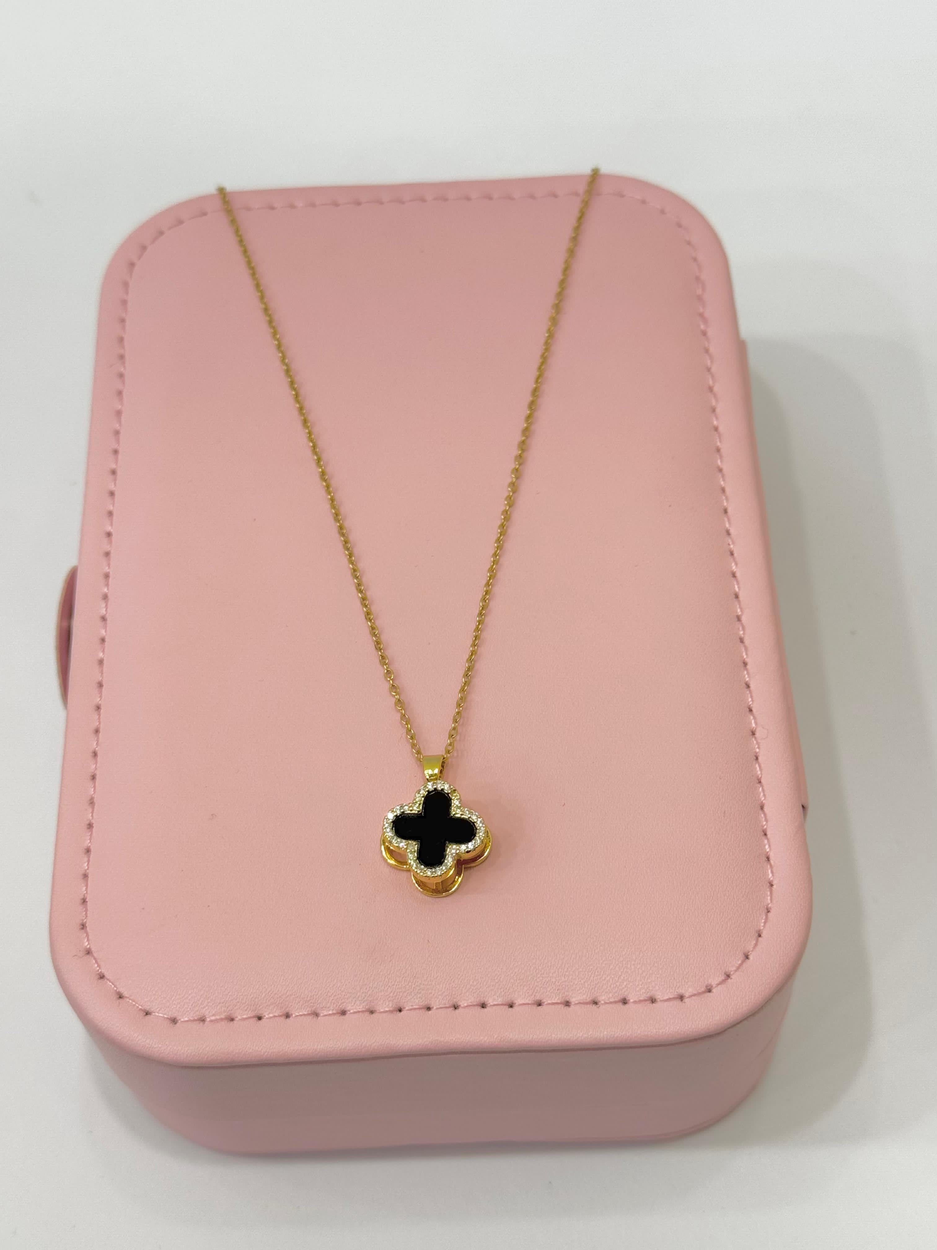 CLOVER NECKLACE