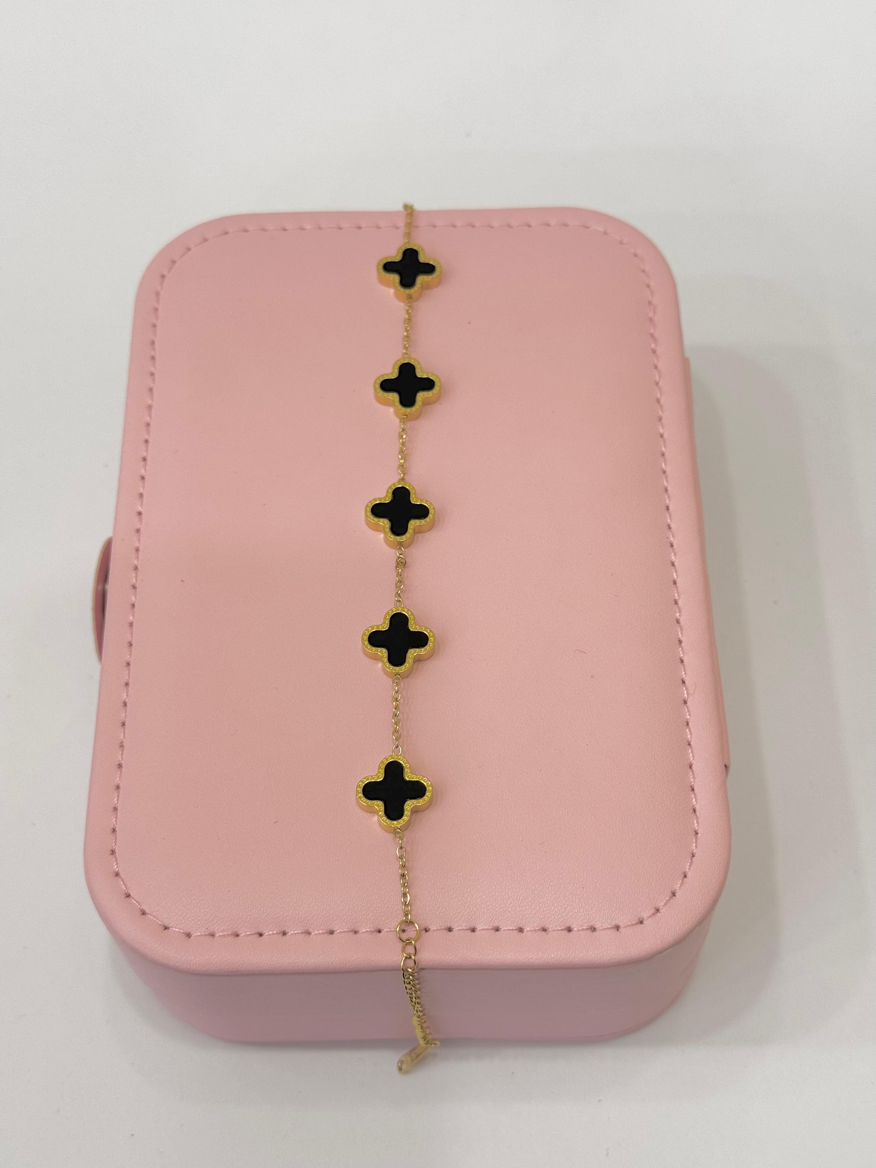 CLOVER BRACLET BLACK
