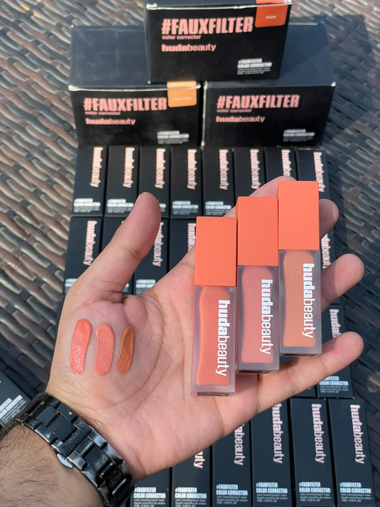 Huda Beauty FAUXFILTER Under Eye Color Corrector