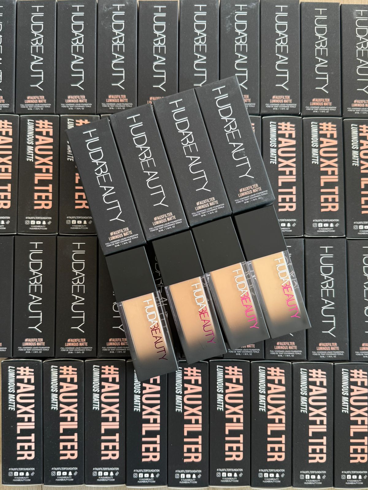 Huda Beauty Fauxfilter Foundation original plastic body