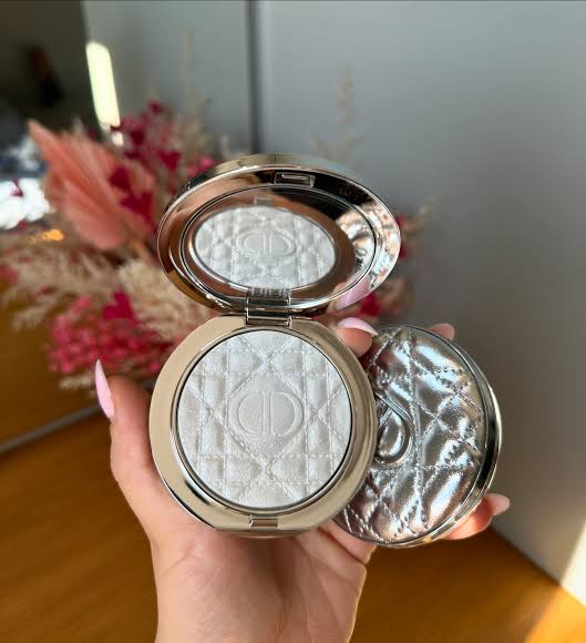 Dior forever Luminizer Highlighter