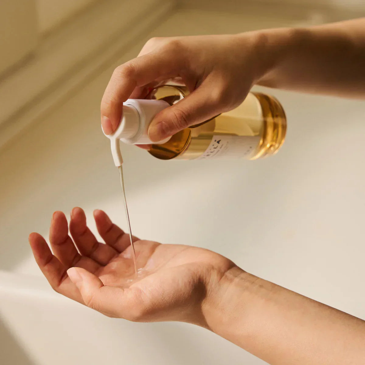 SKIN 1004 CENTELLA Light Cleansing Oil
