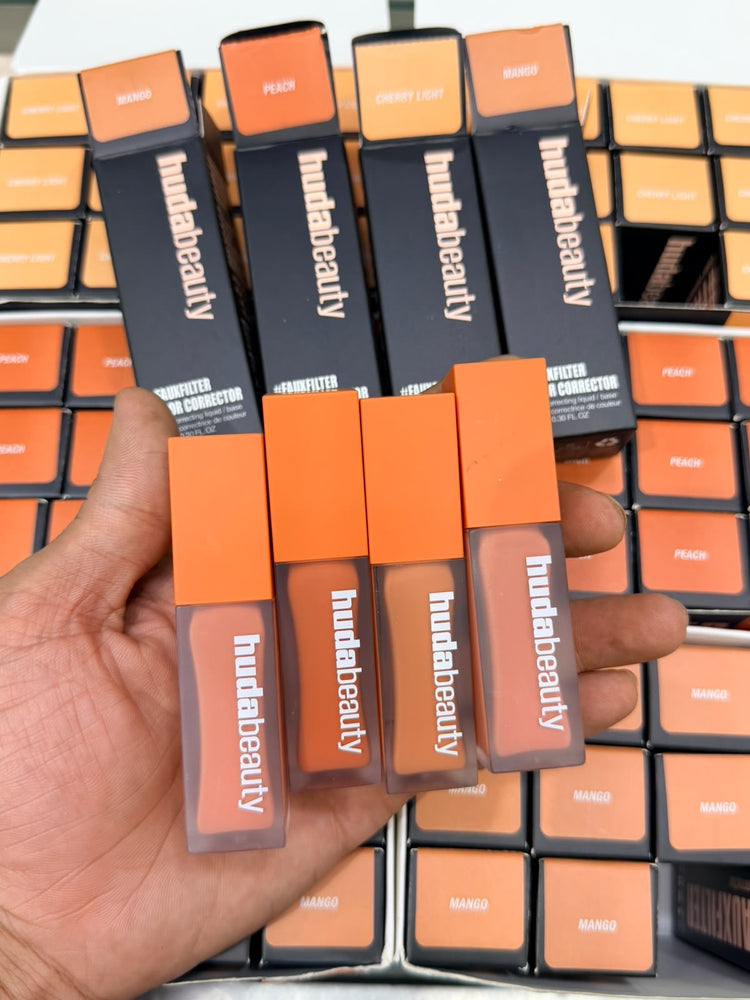 Huda Beauty FAUXFILTER Under Eye Color Corrector