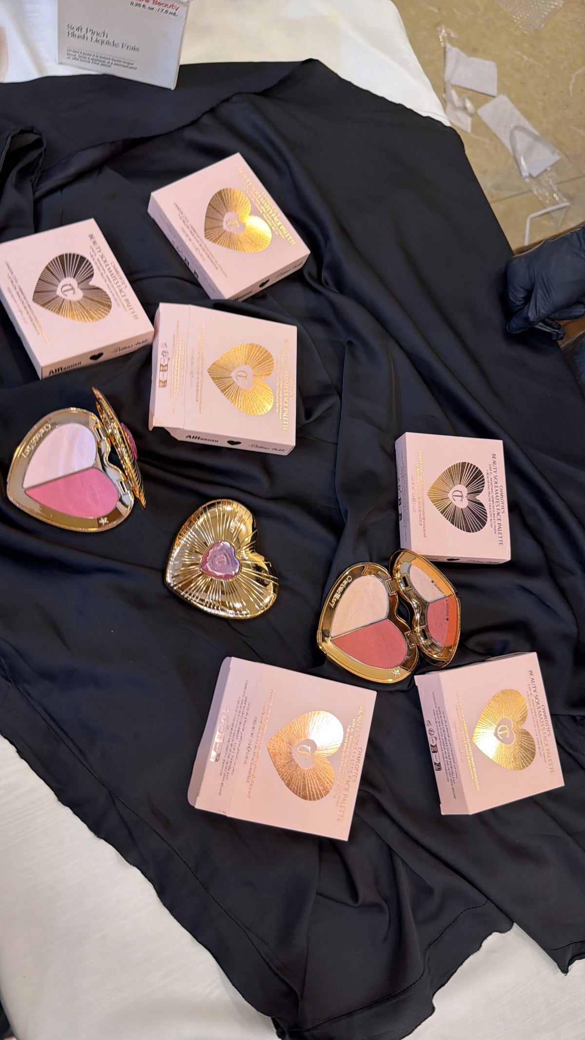 Charlotte tilbury beauty soulmate face pallet