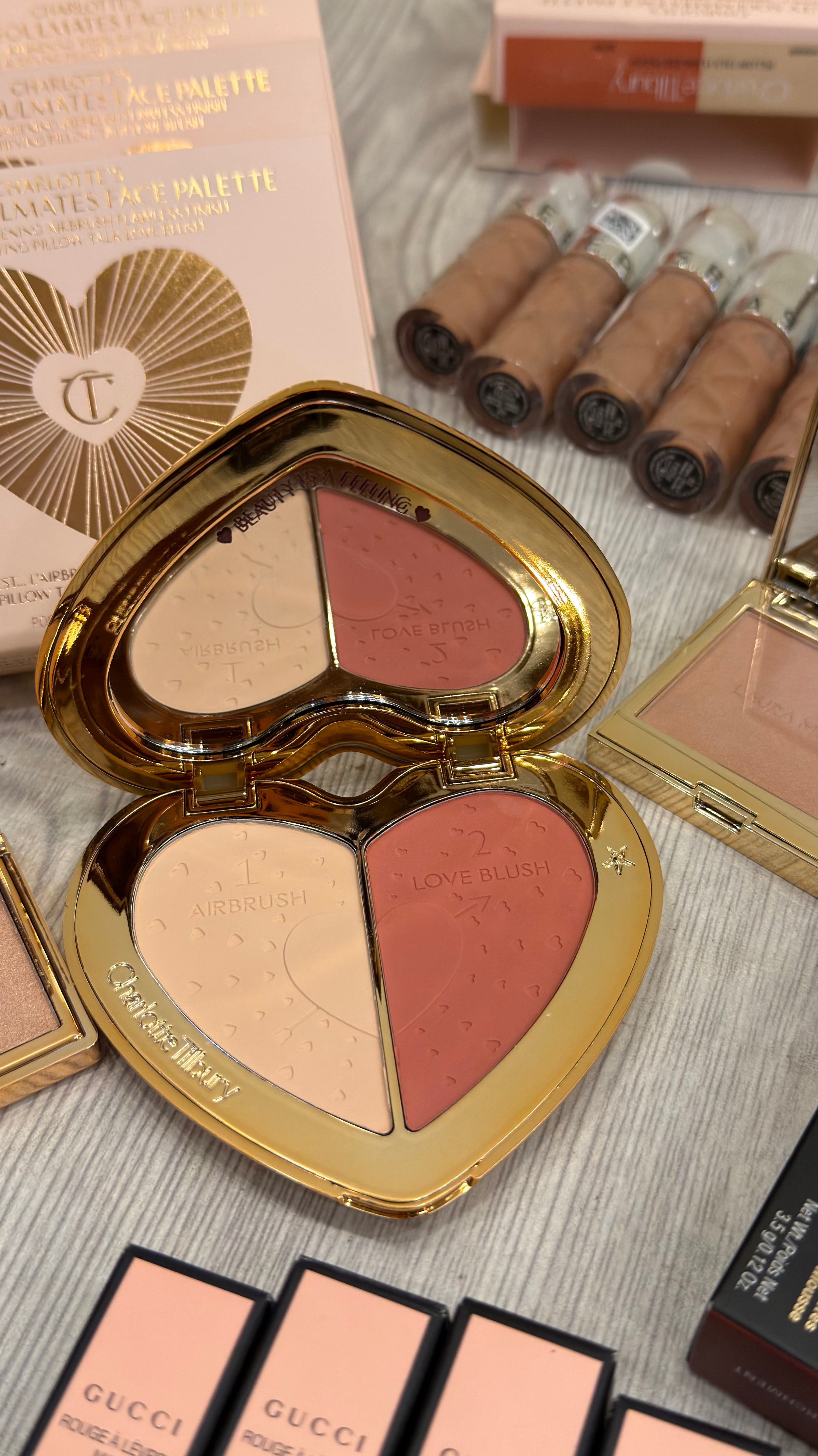 Charlotte tilbury beauty soulmate face pallet