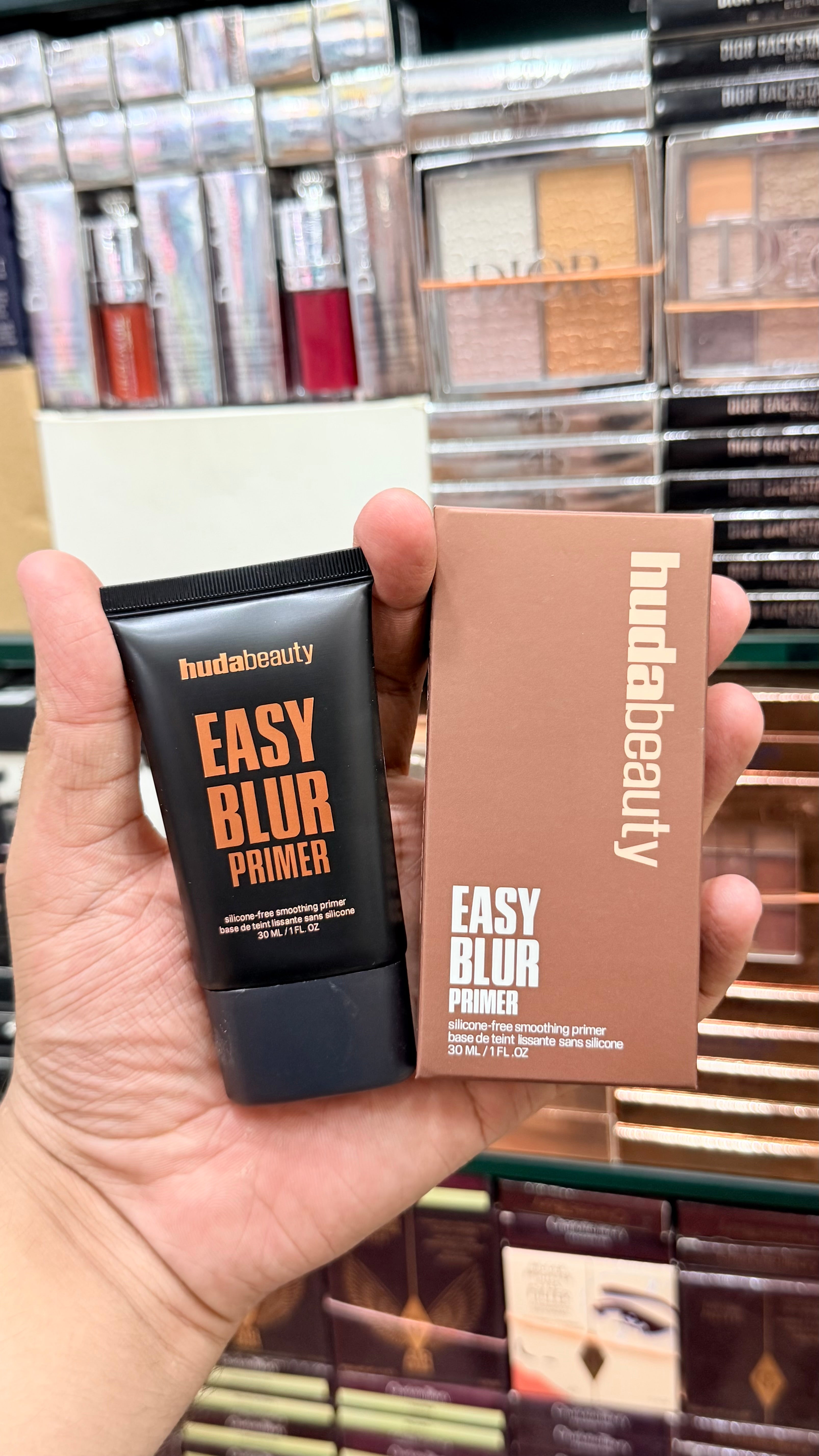 huda Beauty Easy Blur Primer ( Bronze Fudge )