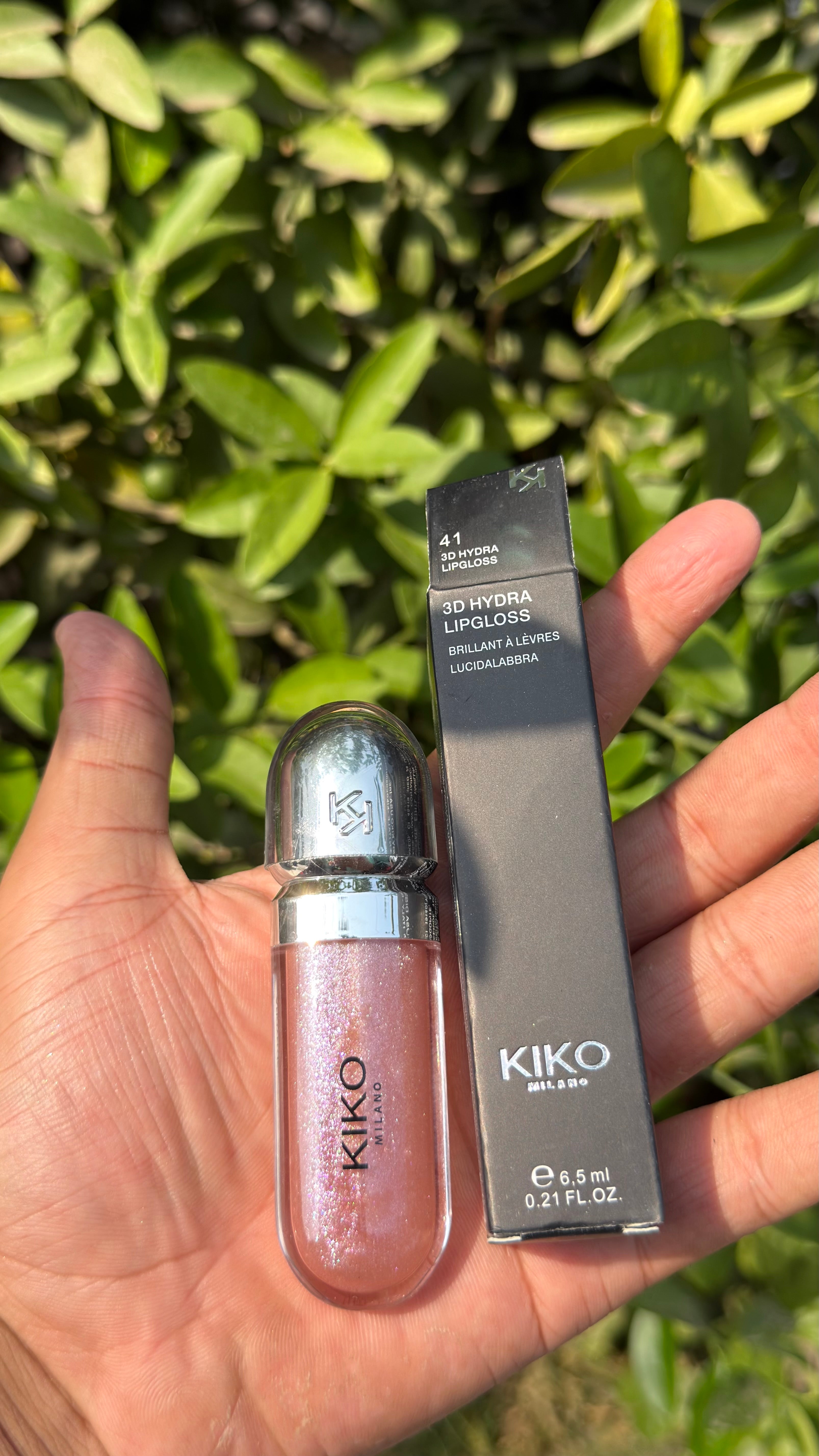 Deal 8 products place order u will receive msg on whatsapp for shades