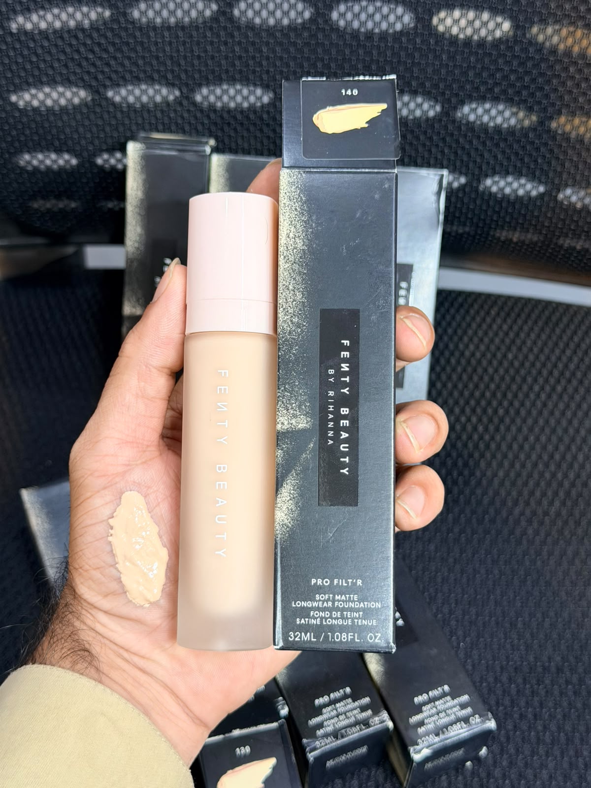 FENTY BEAUTY - Pro Filt’r Soft Matte Longwear Liquid Foundation