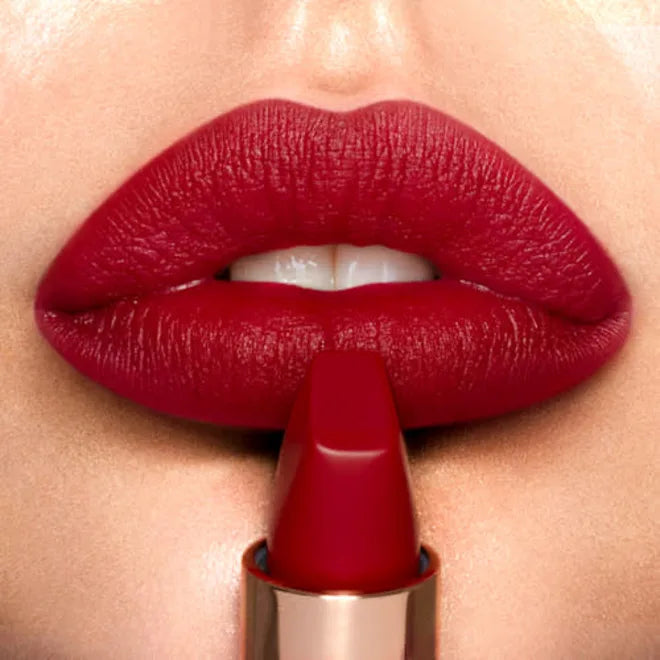 Charlotte tilbury red carpet red lipstick