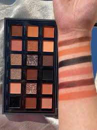 HUDAMOJI Pretty Grunge EYE PALLETE